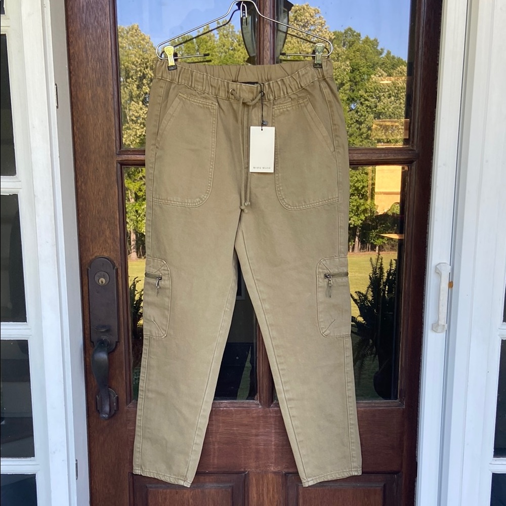 Miou‎ Muse Cargo Pants. NWT. Size L